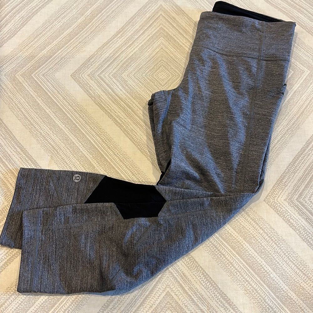 Lululemon Women’s Grey & Black Mesh with Pockets Leggings